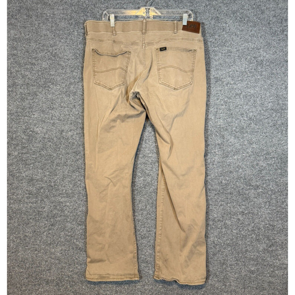 Lee Pants Mens 38x32 Beige Khaki Extreme Motion Straight Fit Tapered Leg Chinos - Picture 7 of 12